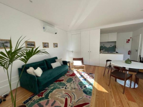 Apartment with balcony in the center of Porto